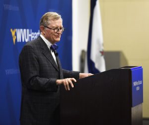 Gordon Gee addresses frats, finances during State of West Virginia University